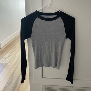 brandy melville long sleeve top